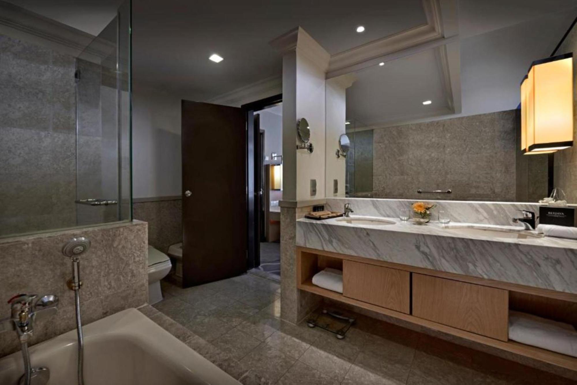 White Suite At Times Square Kuala Lumpur Ngoại thất bức ảnh
